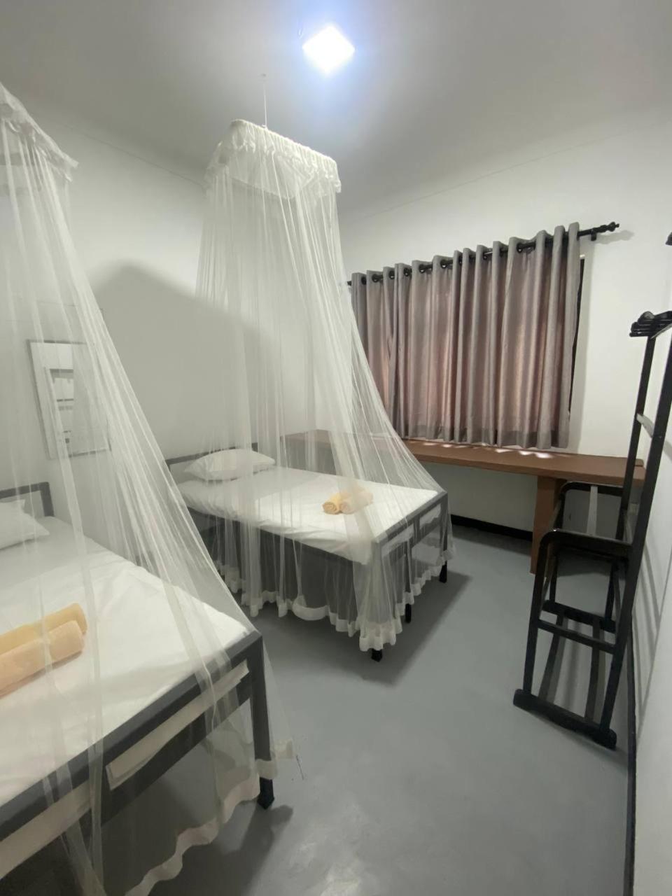 Pearl Villa Rooms And Hostel Unawatuna Exterior foto