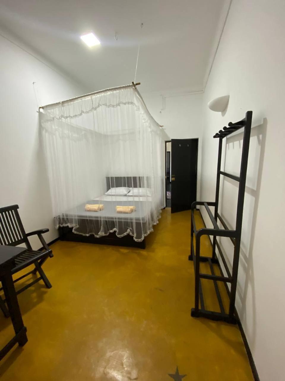 Pearl Villa Rooms And Hostel Unawatuna Exterior foto