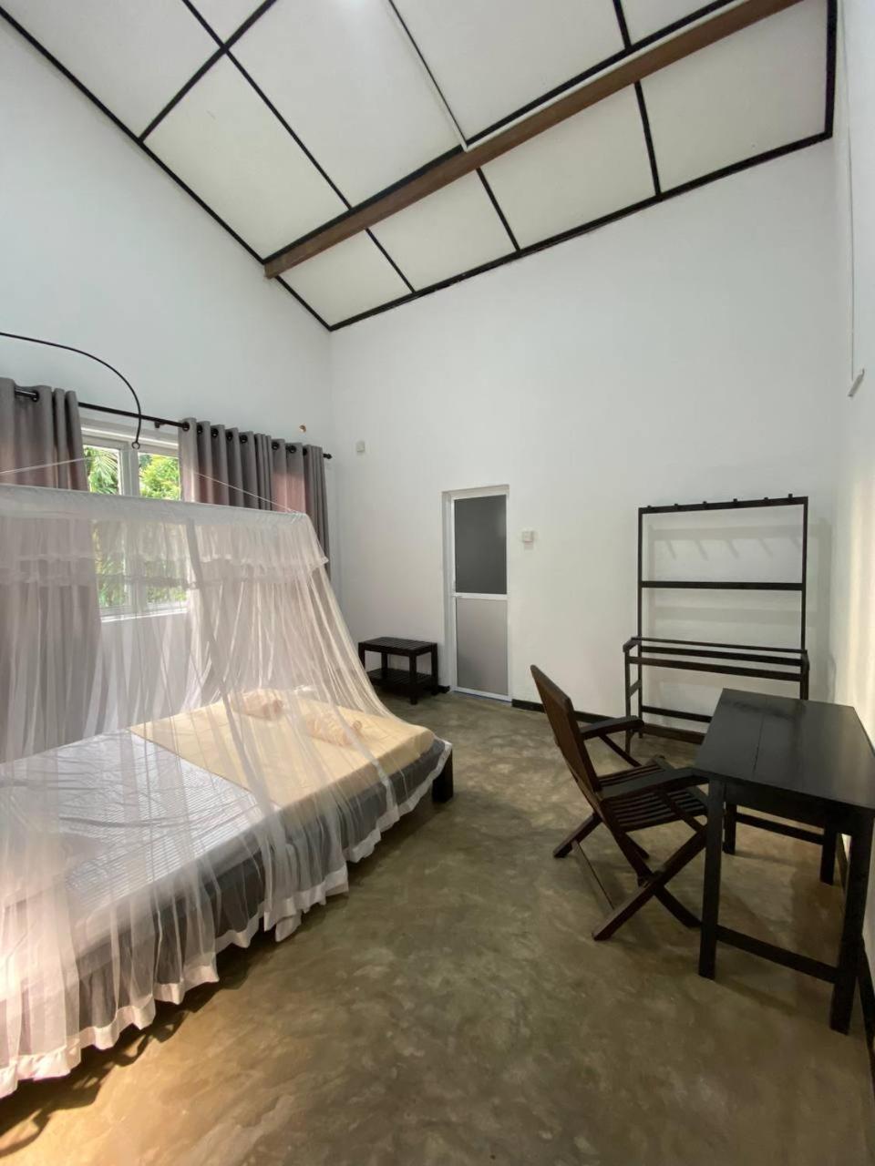 Pearl Villa Rooms And Hostel Unawatuna Exterior foto